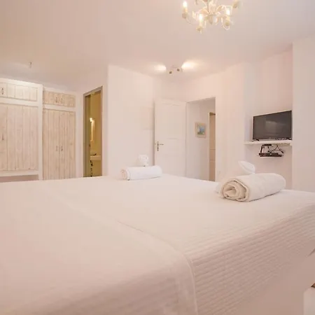 Biancarosa With Amazing Views! Ferienhaus Mykonos Town